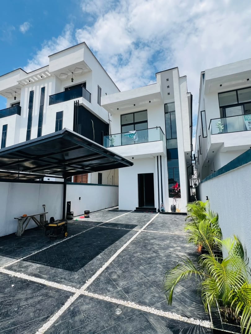 5 Bedroom Fully Detached Duplex and BQ in Ajah