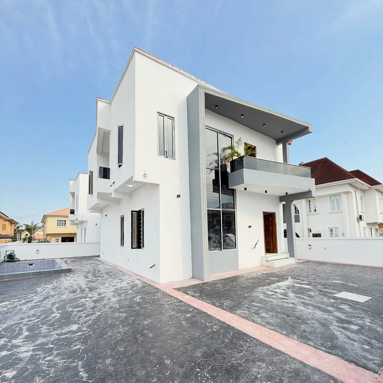 4 Bedroom Detached Duplex with Swimming Pool in Ajah