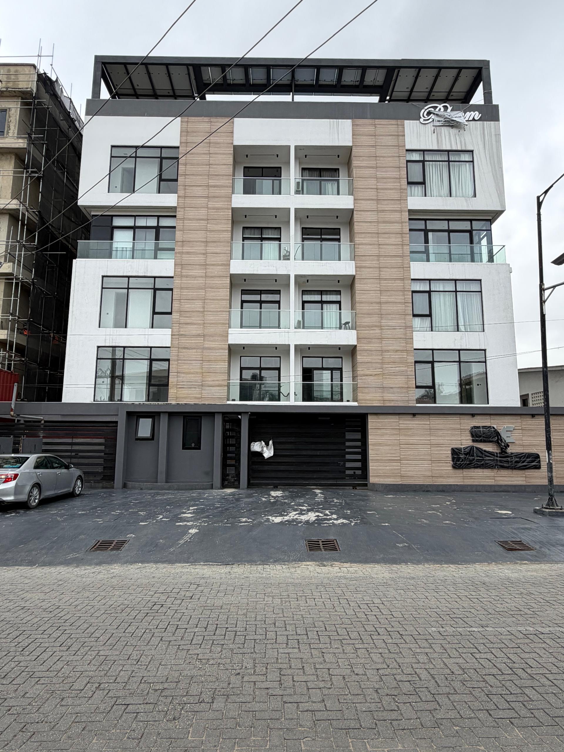 Luxury 3-bedroom apartment 
