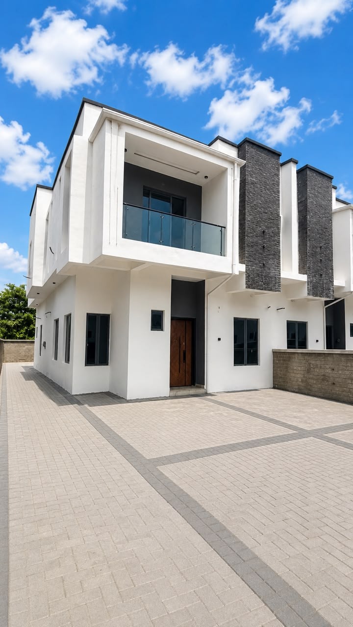 4 bedroom semi detached with BQ