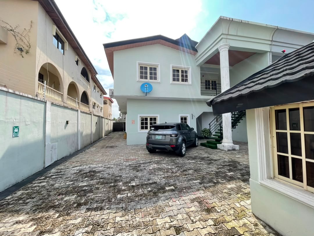 Fully Furnished 2-Bedroom Apartment