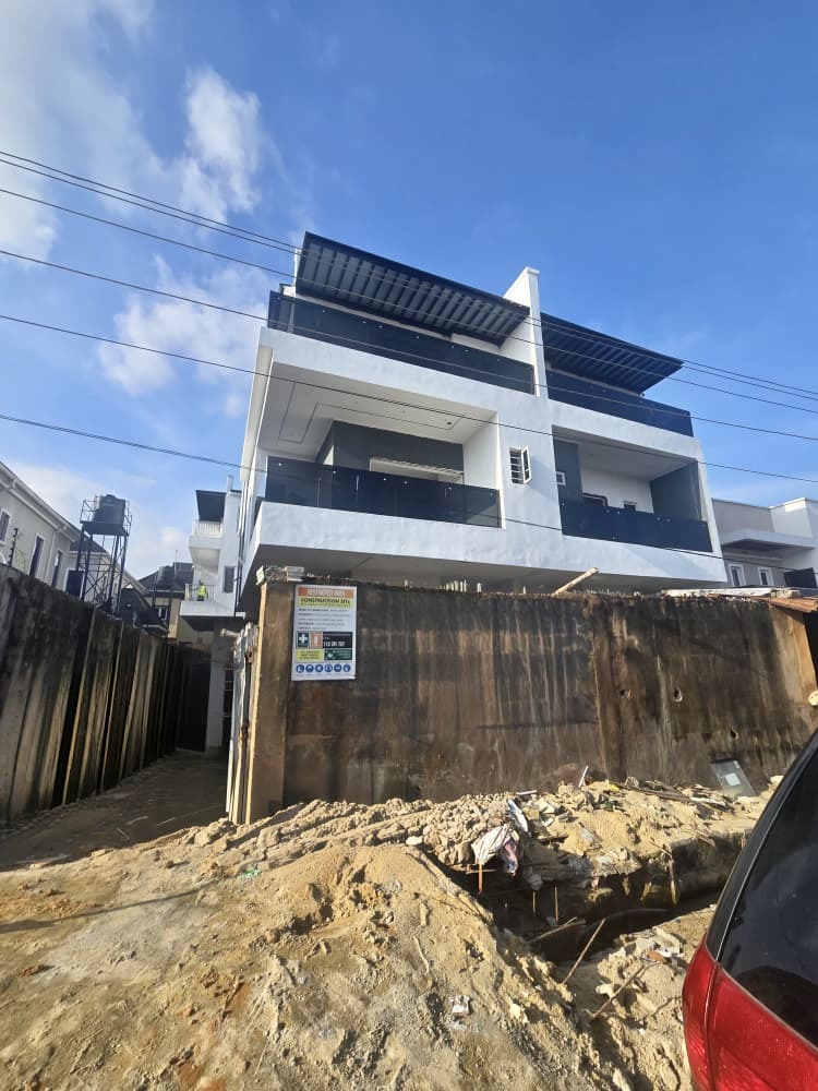 4 Bedroom Semi-Detached Duplex in Gbagada Phase 2