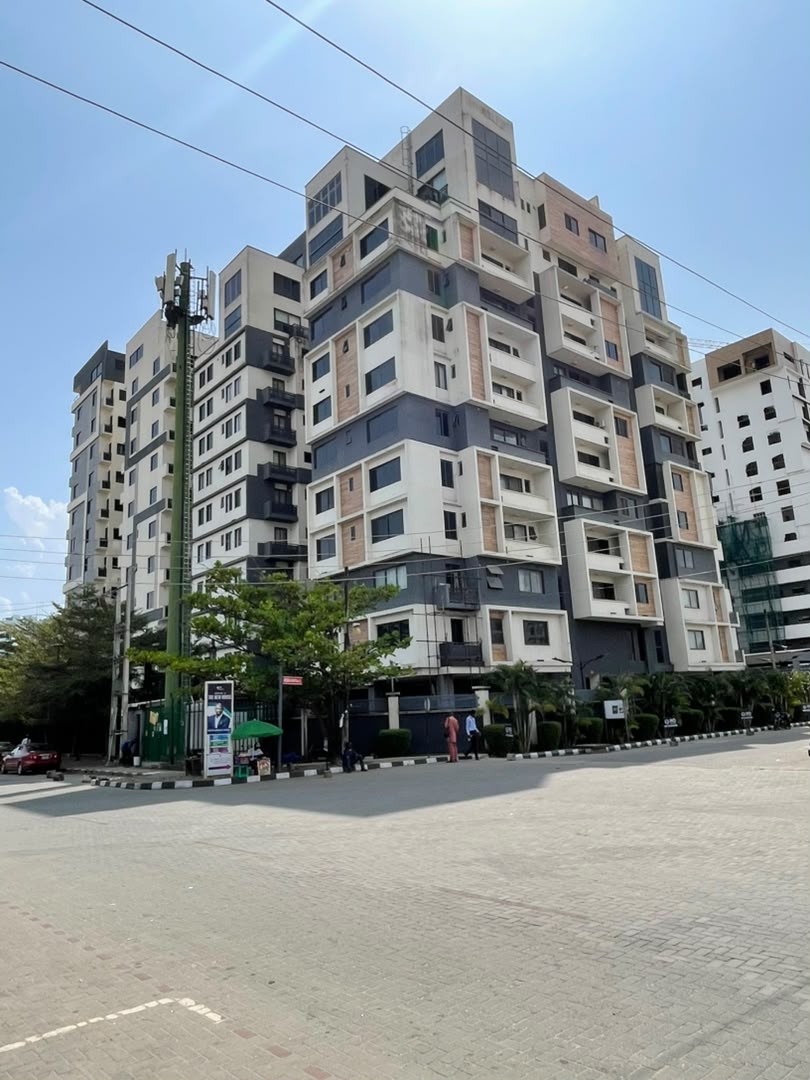 Fully Serviced 3-Bedroom Maisonette Penthouse with BQ