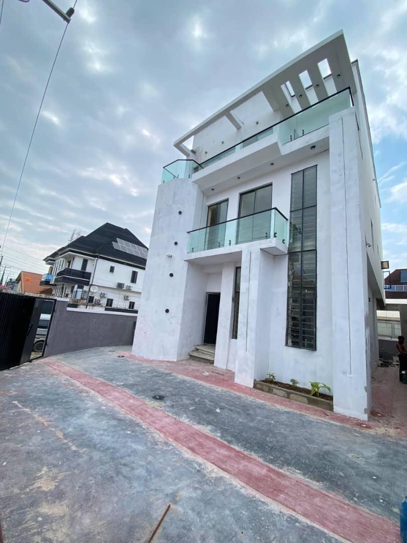 5 Bedroom Fully Detached Duplex in Idado